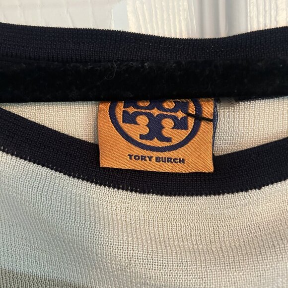 Tory Burch Sweater in Small - Picture 4 of 6